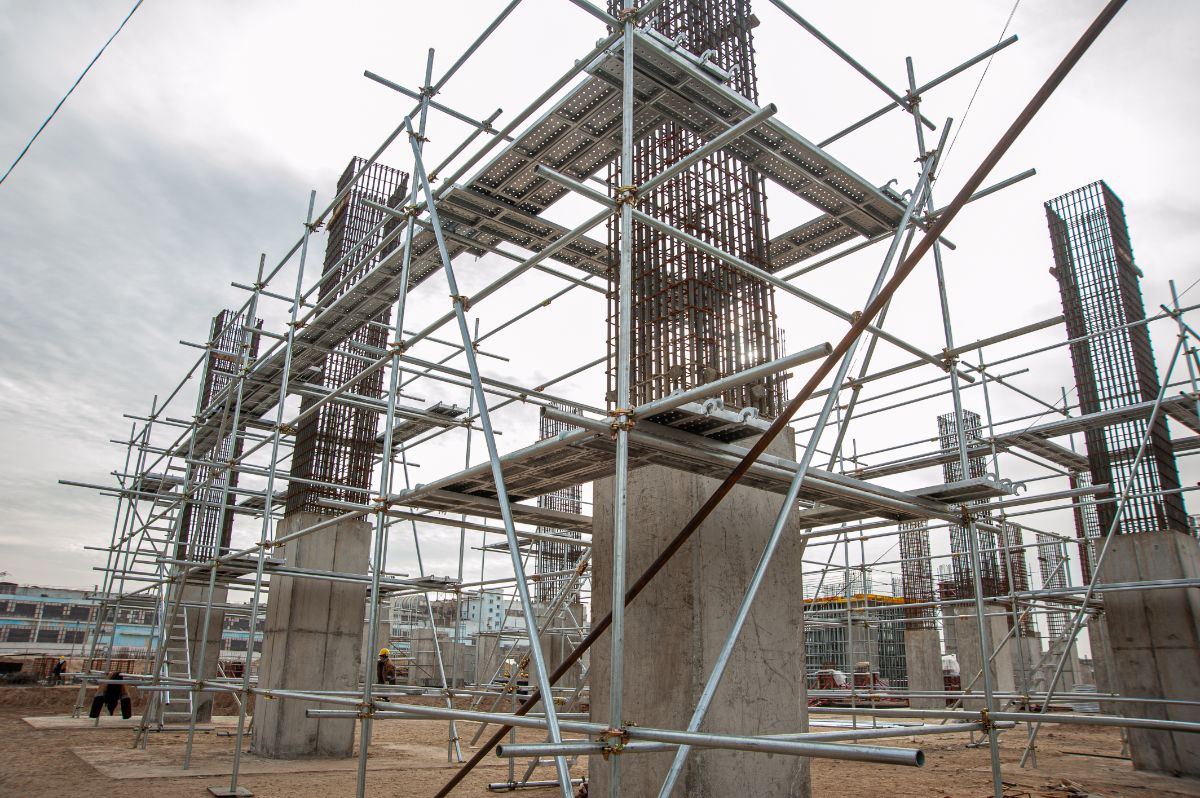 base jack,cuplock intermediate transon,smls & seamless steel pipe