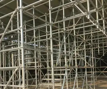 octagonal scaffolding and traditional interlocking scaffolding